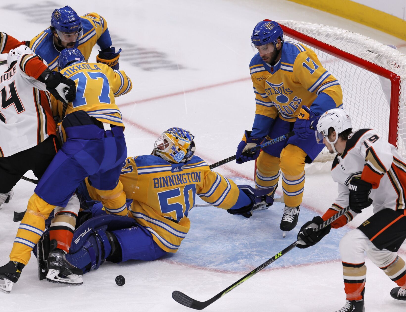 Blues host Ducks
